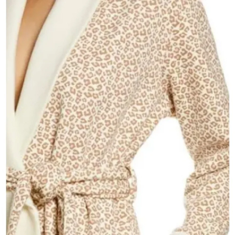 NWT UGG karoline fleece lined Cream and Tan Women's Robe size medium